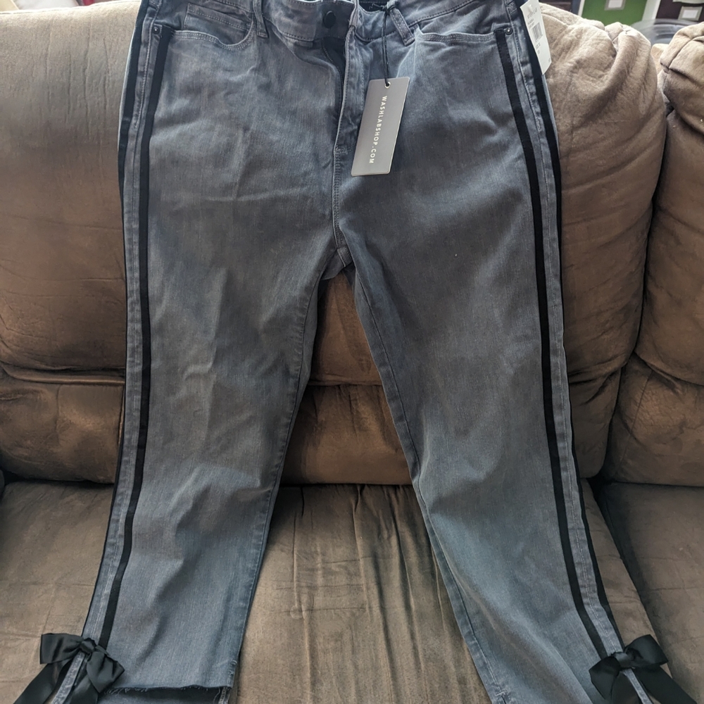 Women's Gray Straight Leg Jeans
